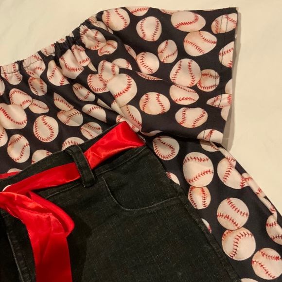 Girls baseball top & matching shorts - Picture 3 of 3